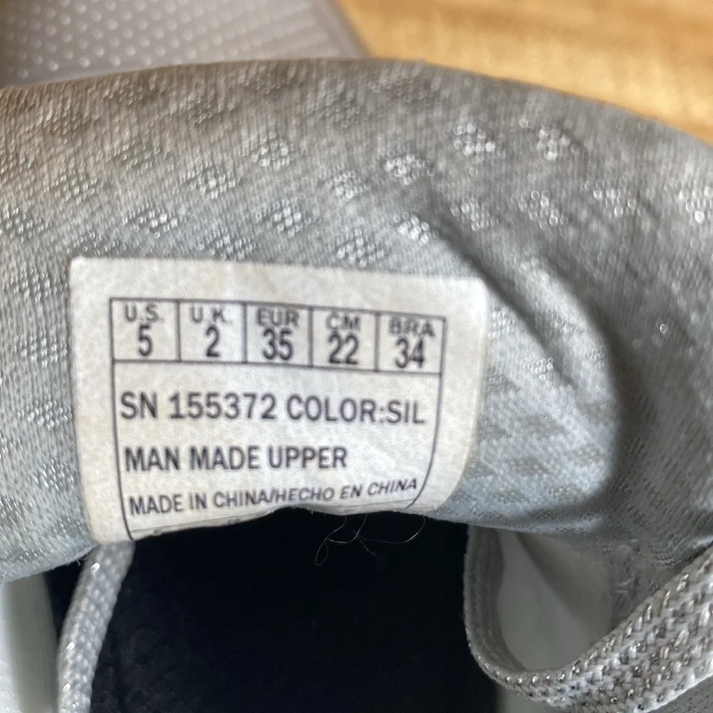 Skechers Women’s Uno - Aluminiferous sneakers size 5 - Picture 5 of 6